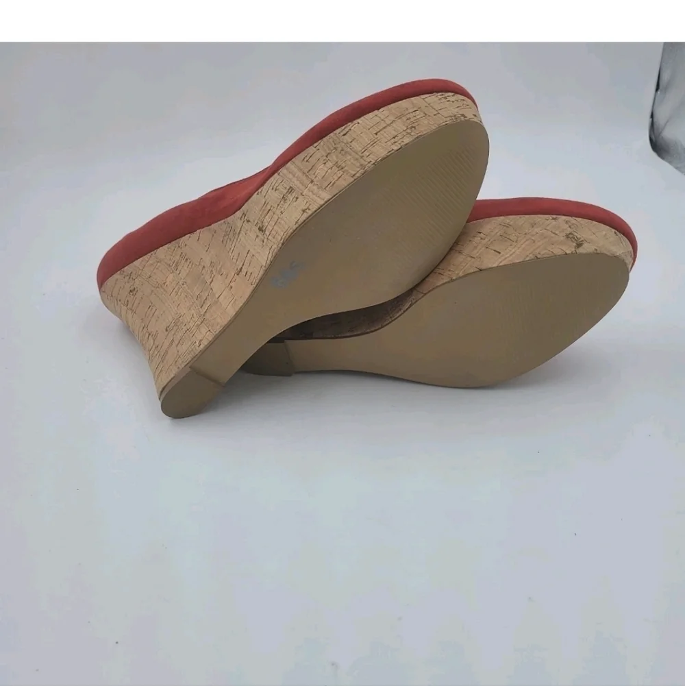 Boston Proper Pammy Red Platform Cork Wedge Closed Toe Heel Women's Size 10M